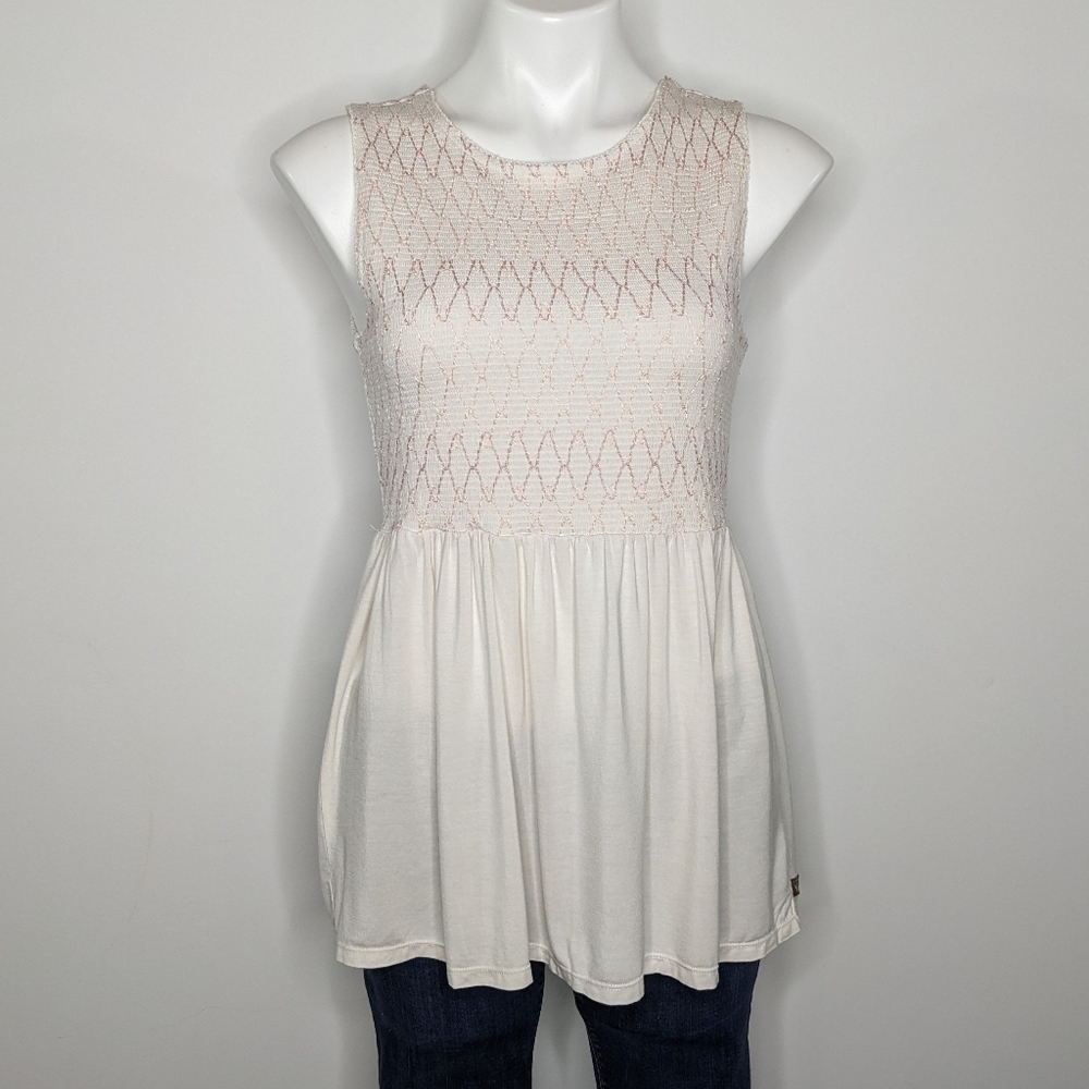 ✨3/$15 Matilda Jane white pink embroidered tank top M
